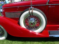 1928 Dusenberg spare tire arch.jpg